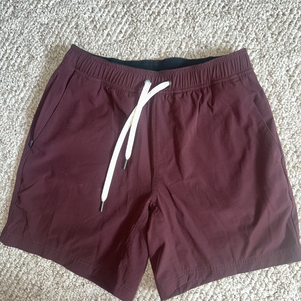 Wowie Mens Athletic Swim Shorts Maroon Aztec Woven Built-in Liner Size Small EUC